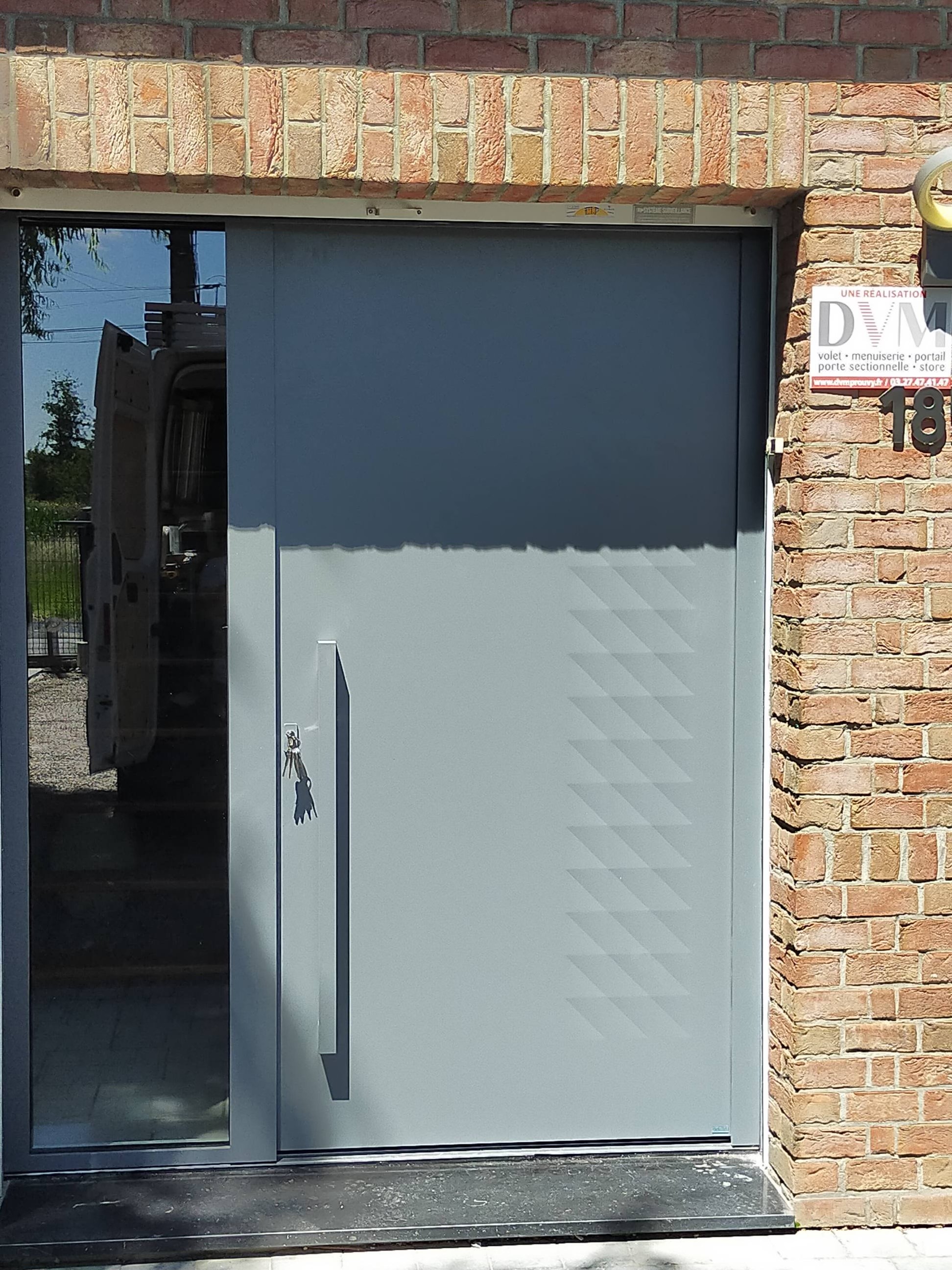 Porte Origami gris 2400 à Rosult