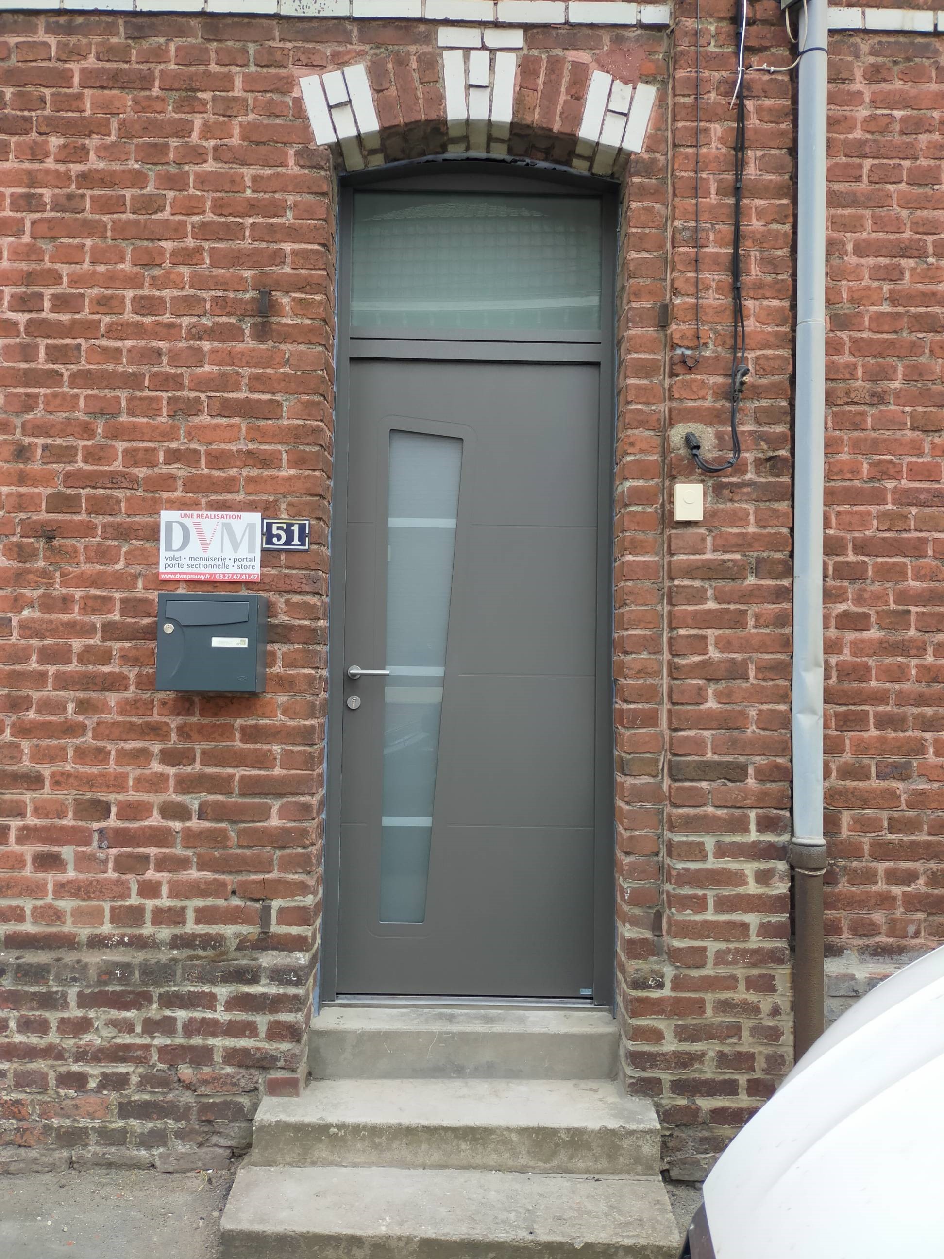 Porte Perception gris 2900 à Sin-le-Noble