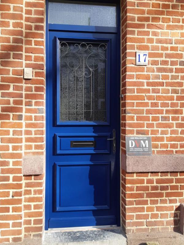 Porte bois modèle Turmel avec imposte à Valenciennes