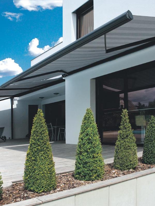 Store coffre onx avec lambrequin deroulable